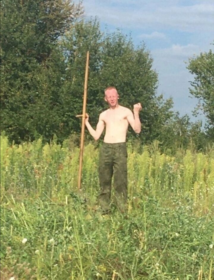  46767728  , 23 ,    