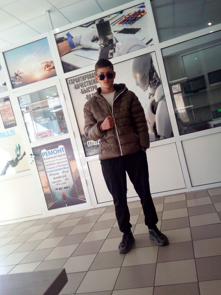  ,   Evgenii, 18 ,   ,   