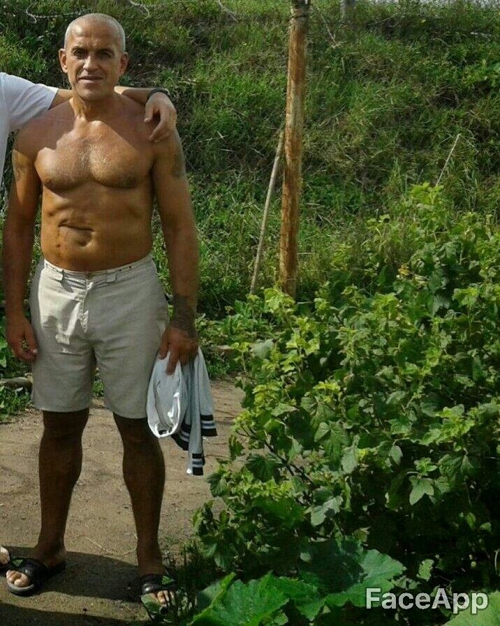  15791128  Ralf, 60 ,    