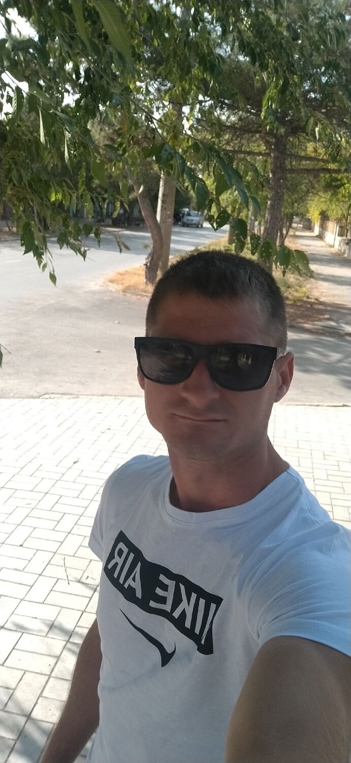  40847858  , 32 ,    