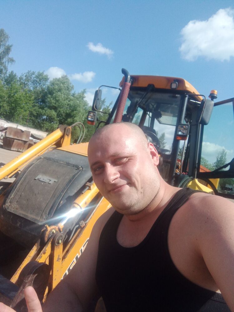  48208098  , 32 ,    