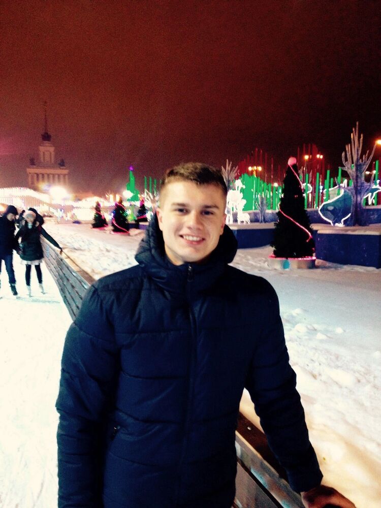  30076678  Andrii, 30 ,    