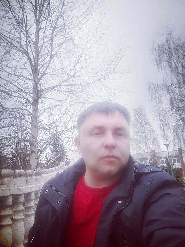  42873378  Viktor, 41 ,    