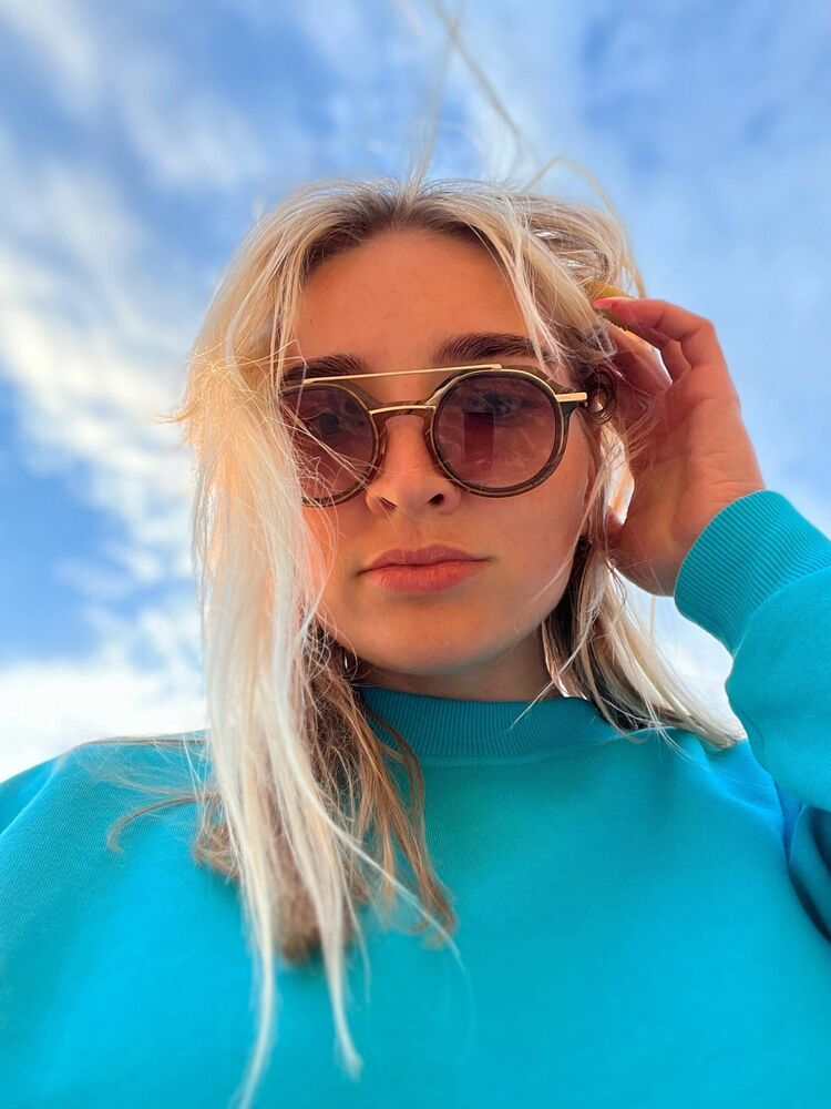  -,   , 22 ,   ,   , 