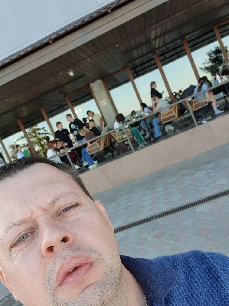  51895238  Alexandr, 40 ,    