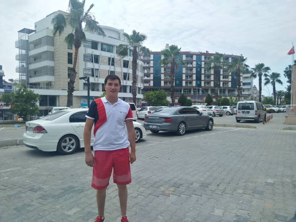  44708848  Mir, 33 ,    