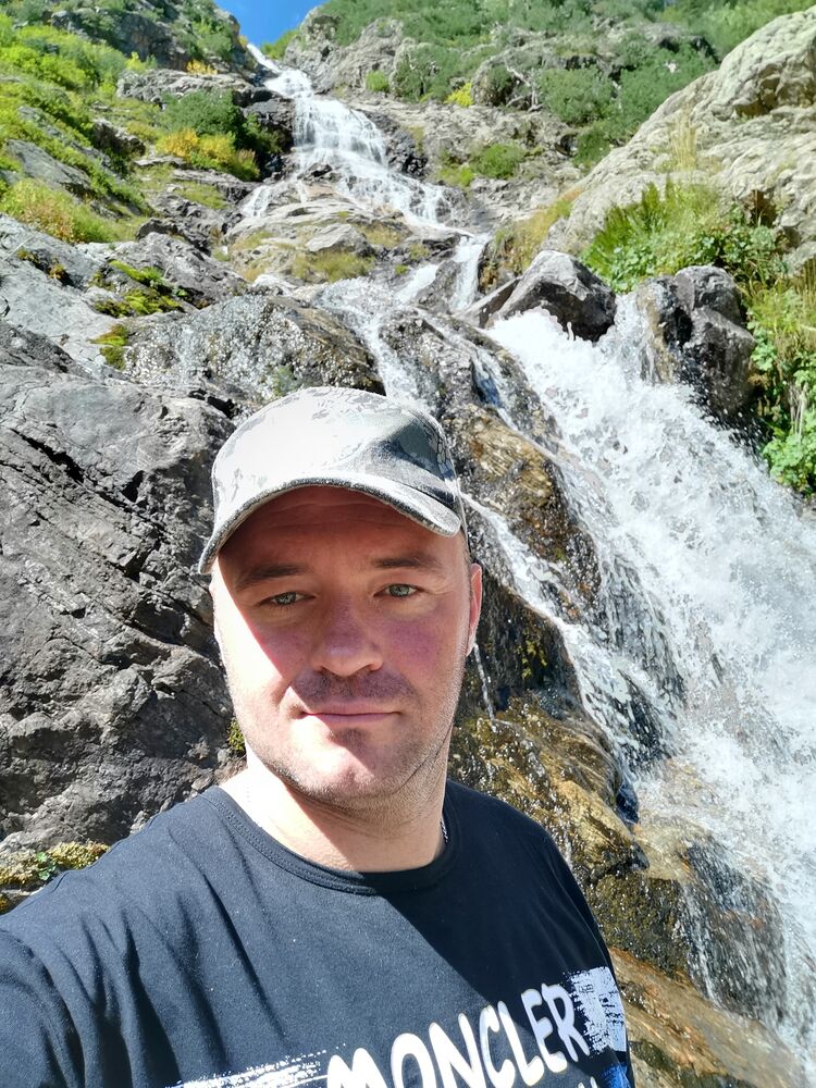  54373188  Sergey, 41 ,    