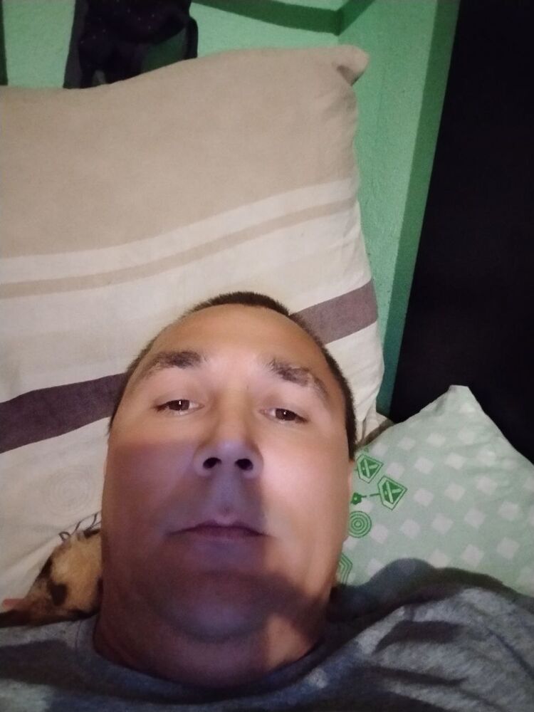  36884708  Sergey, 44 ,    