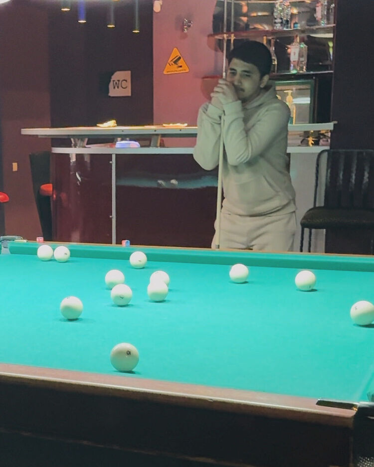  ,   Bek, 27 ,   ,   