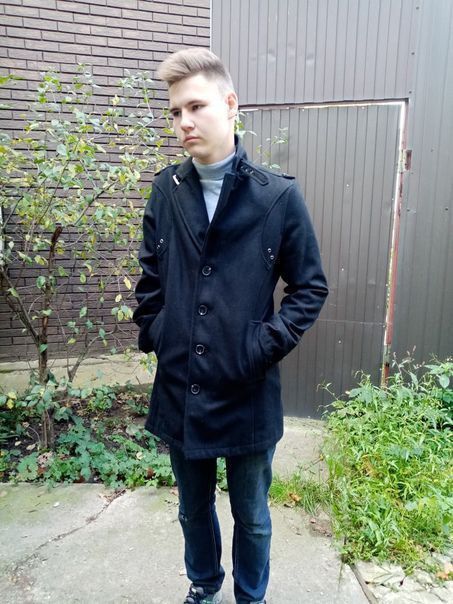  41786568  Alexander, 23 ,    
