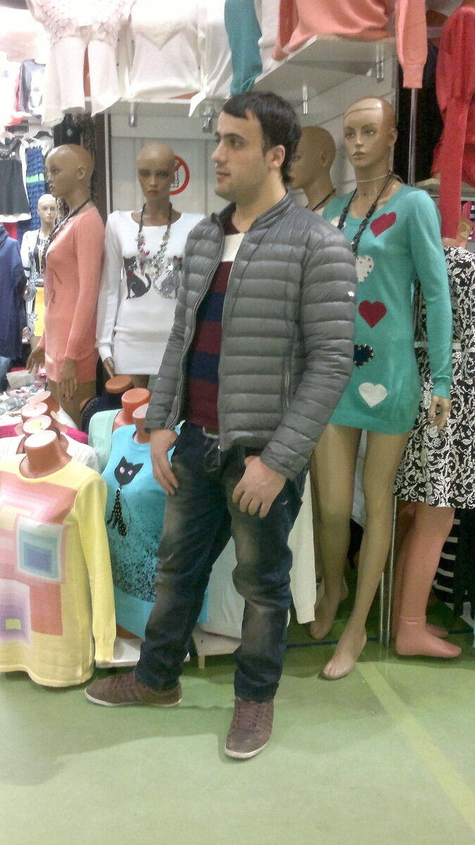  4694568  Ercan, 37 ,    