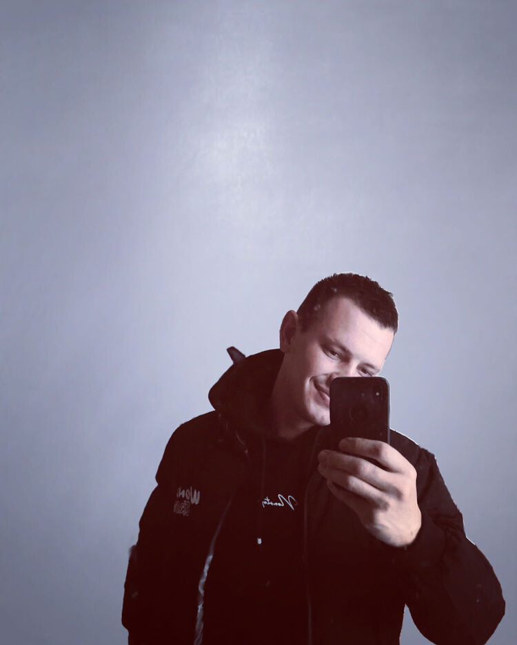  29362218  , 25 ,    
