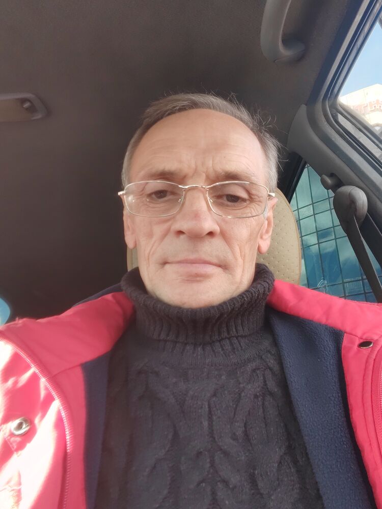  44889578  , 52 ,    