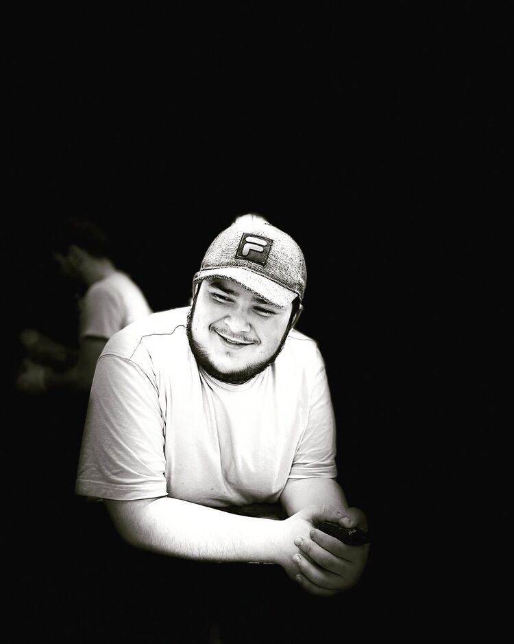 ���� 40041608 ����� Adil, 23 ����, ���� ���������� � �����������