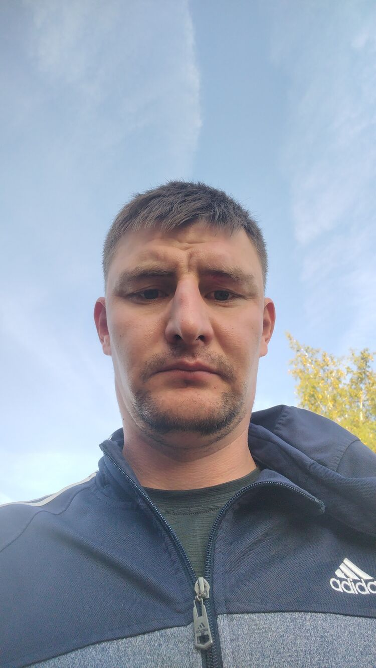  48114828  , 33 ,    