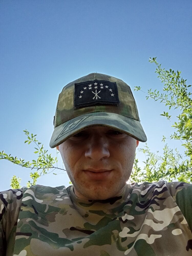  44661598  , 27 ,    