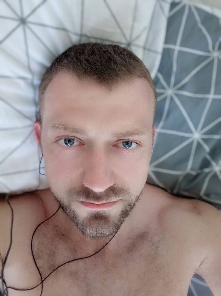  19244668  Alexandr, 32 ,    Bielsko-Biala