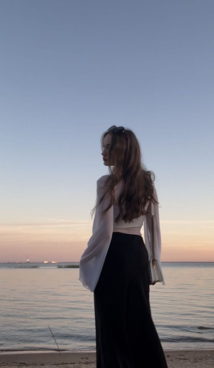  ,   Valerie, 23 ,  