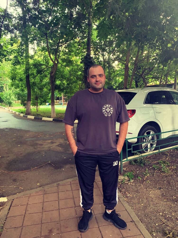  43748538  , 30 ,    