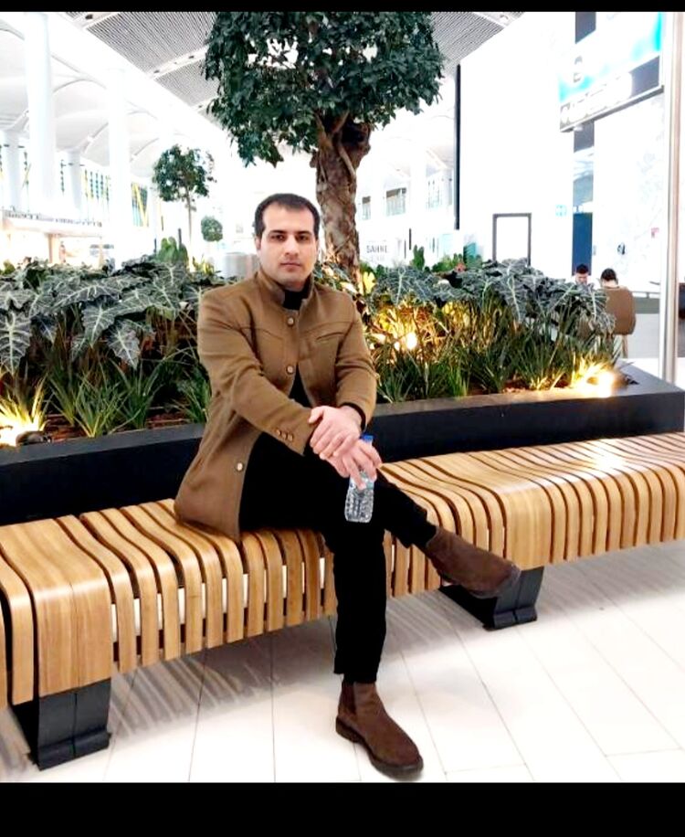  33029798  Mojtaba, 34 ,    