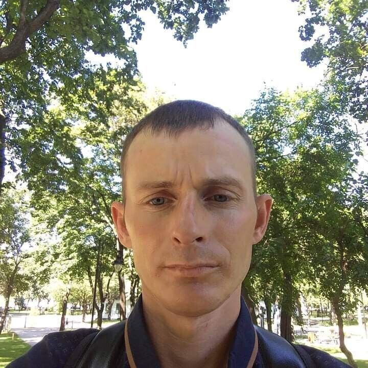  20991958  Vitaly, 36 ,    
