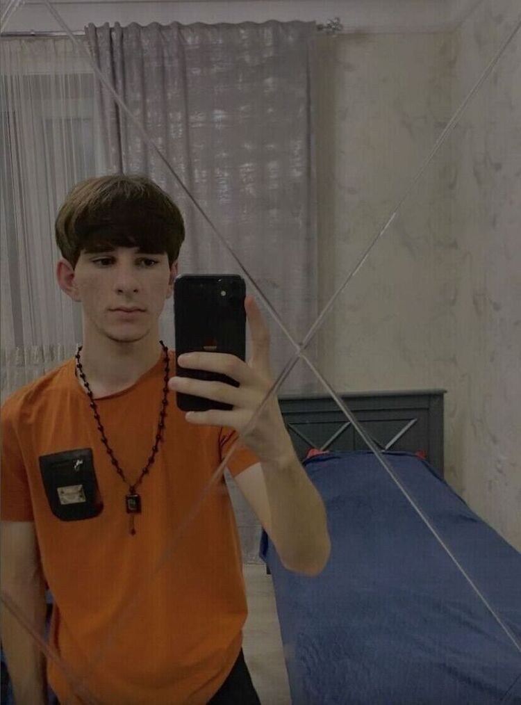  52798598  , 19 ,    