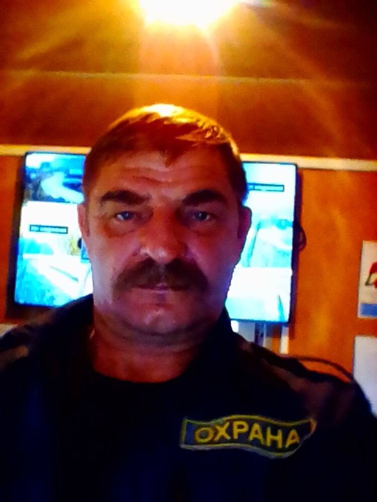  ,   Anatoliy, 60 ,   ,   , c 