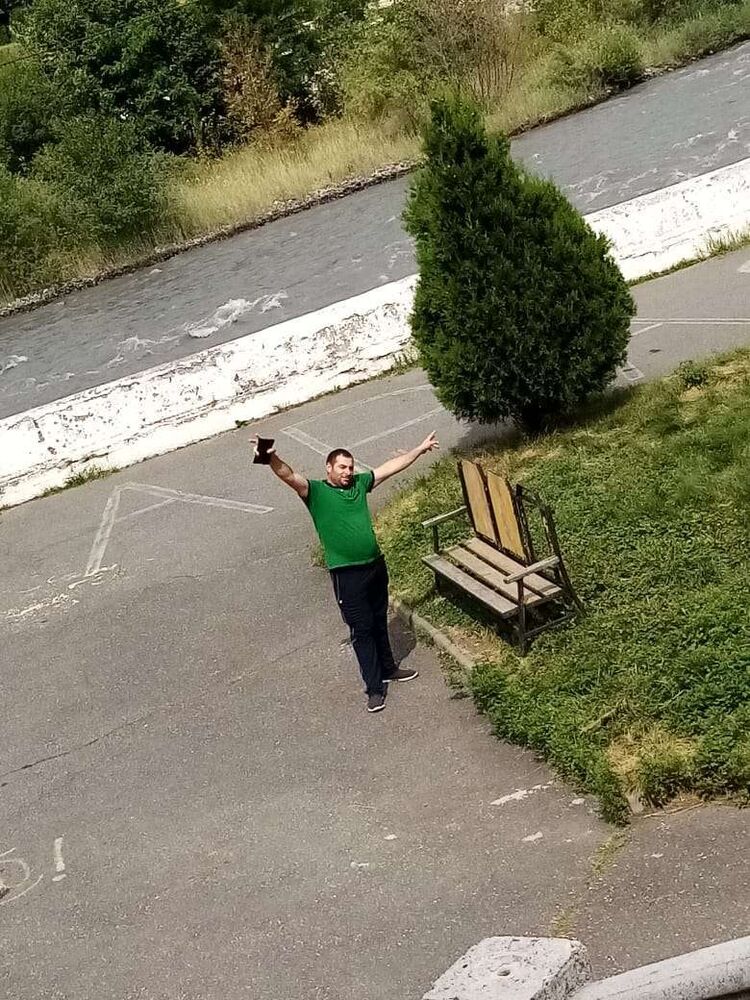  23215178  , 35 ,    