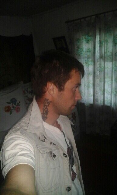  43487828  , 32 ,    -