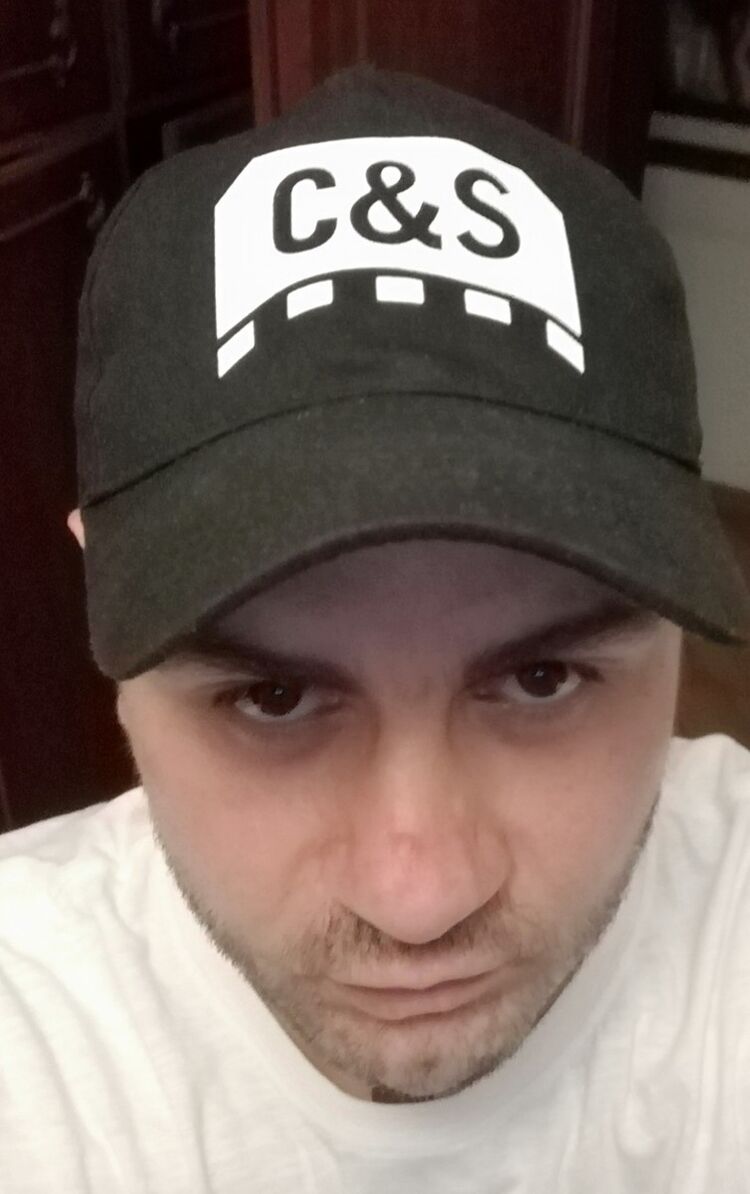  16643368  Artem, 36 ,    