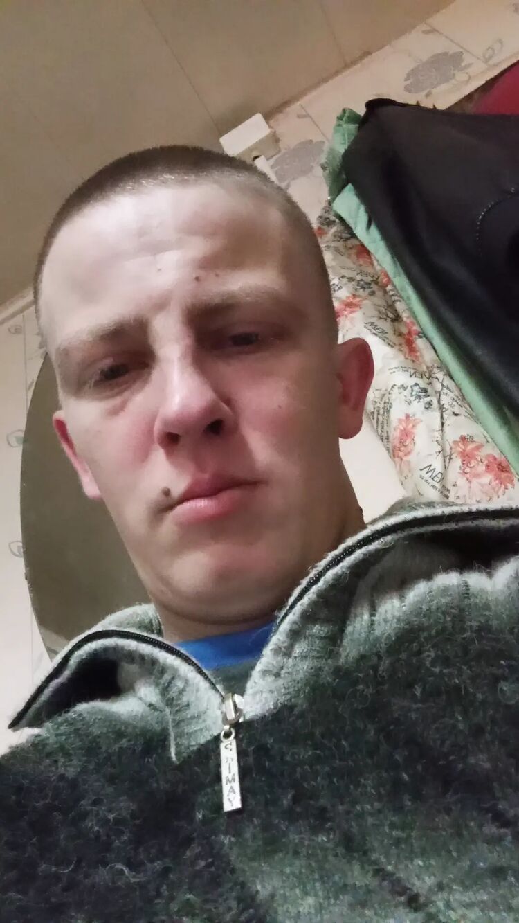  40126988  Vladimir, 26 ,    