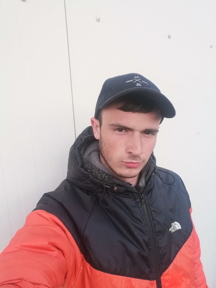  ,   Viktor, 27 ,   ,   , c 