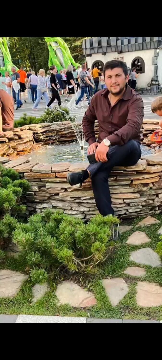  37637218  , 33 ,    -