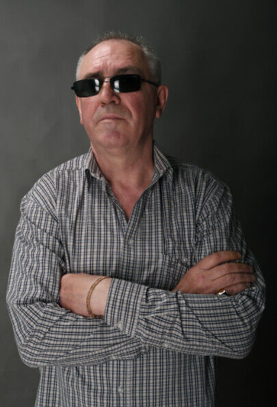  30151678  Viktor, 58 ,    
