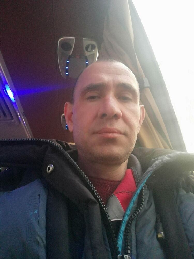  54166918  , 46 ,    --