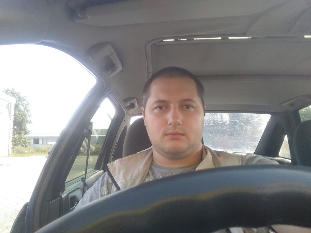  ,   Oleg, 36 ,   ,   , c , 