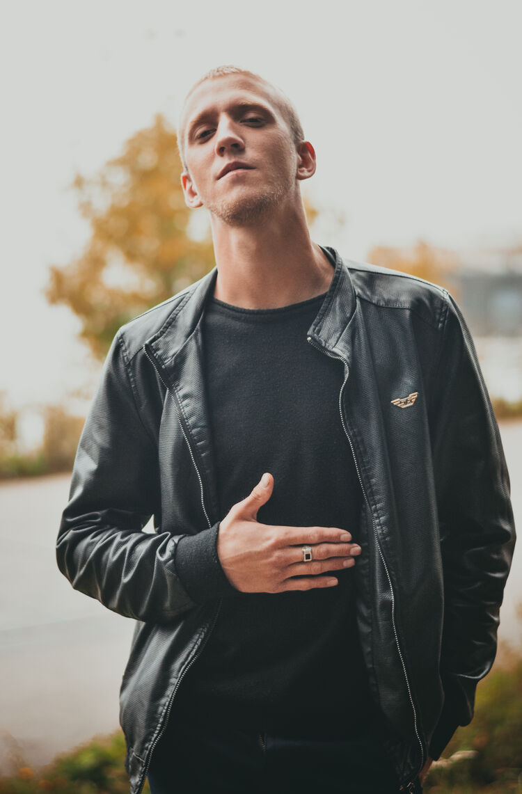 ���� 24677908 ������� ���, 33 ����, ���� ���������� � ���������