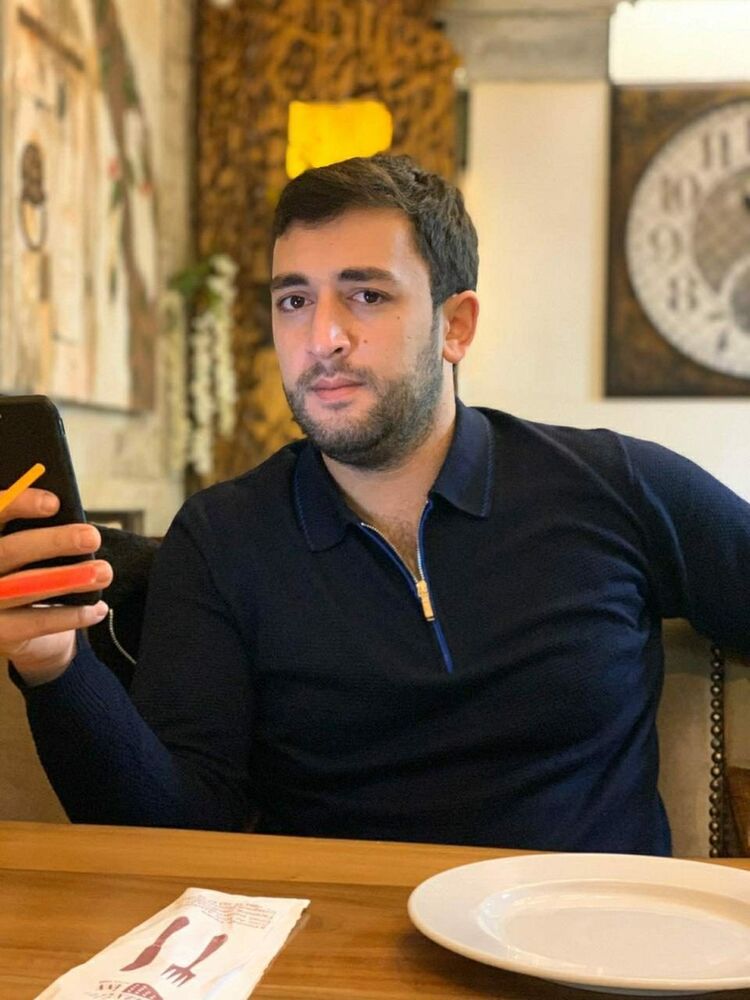  18932608  Am yaliman, 37 ,    