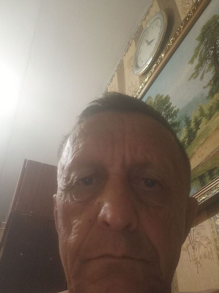  44852708  , 61 ,    