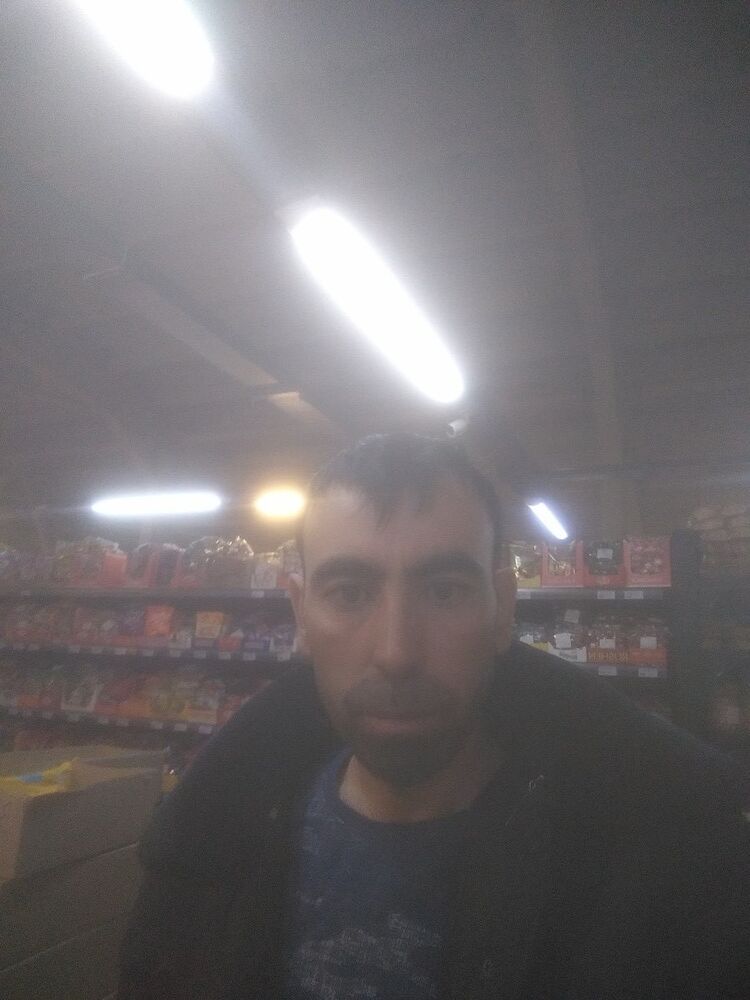  19466948  Azatgucmatow, 38 ,    