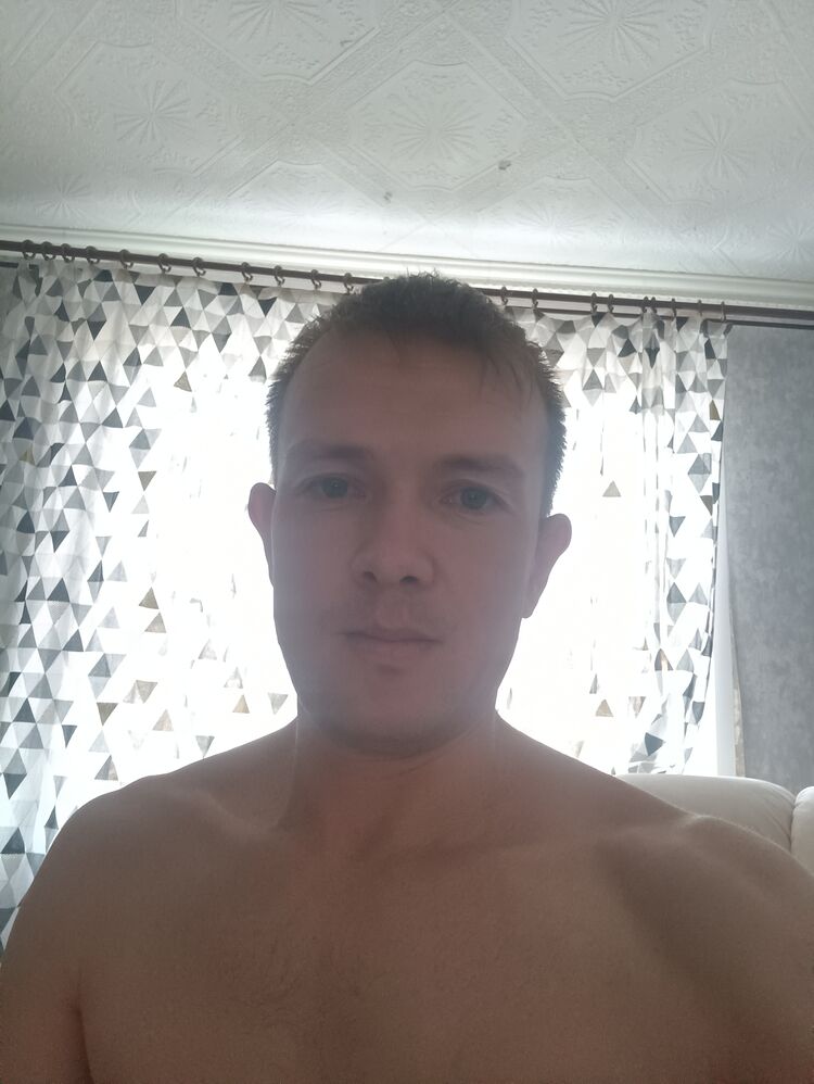  46058418  , 32 ,     