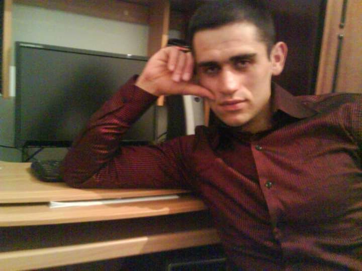  ,   Gagik, 40 ,   ,   