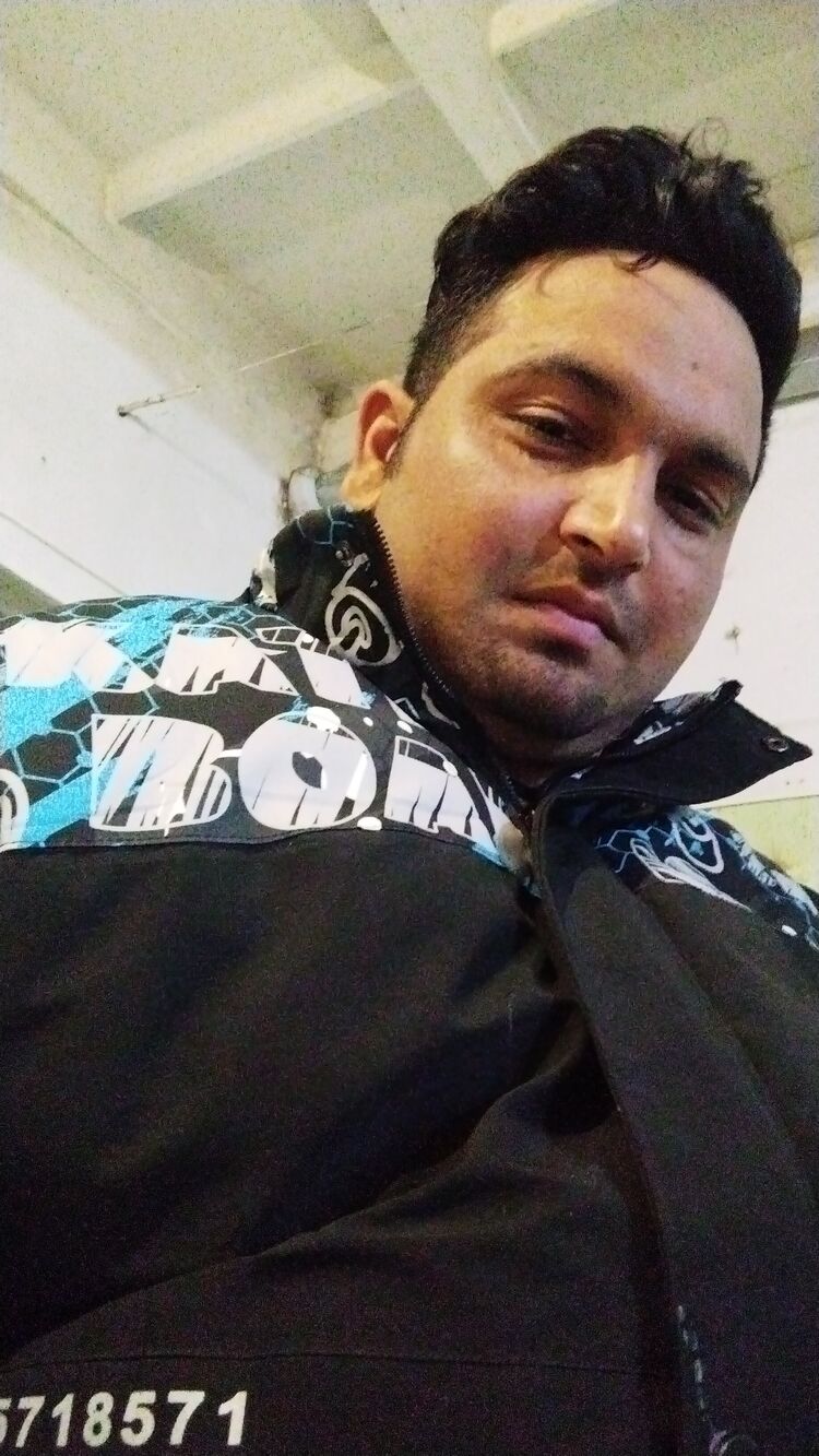  Amritsar,   Robin, 28 ,   ,   
