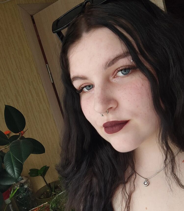  35284848  Ekaterina, 20 ,    --