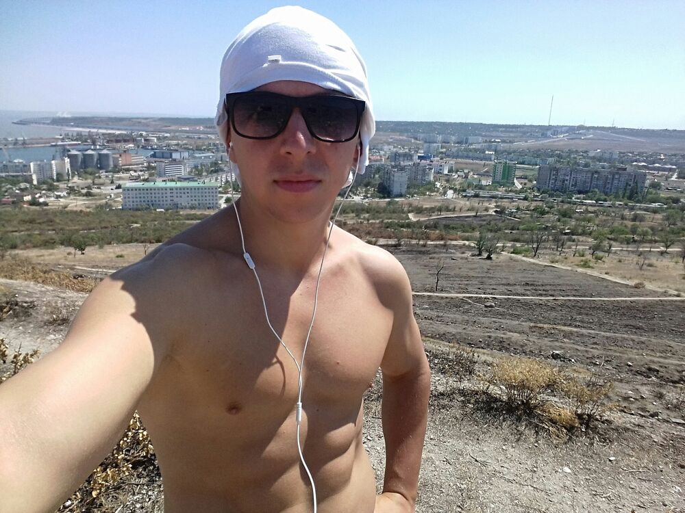  ,   Daniil, 33 ,   ,   