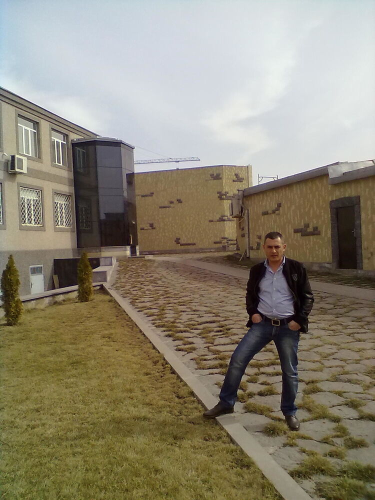  5656598  DERSU, 51 ,    