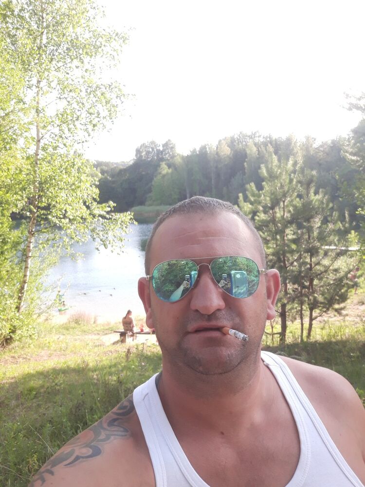  ,   Vasil, 40 ,   ,   , c 