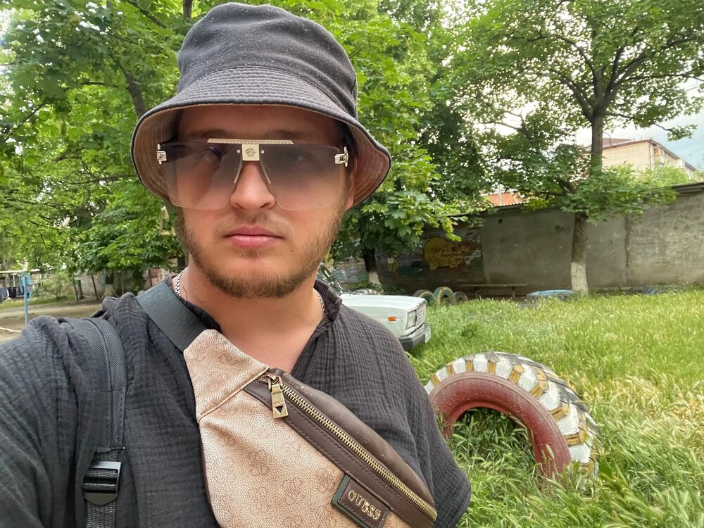  47067258  Vladimir, 27 ,    Deleted