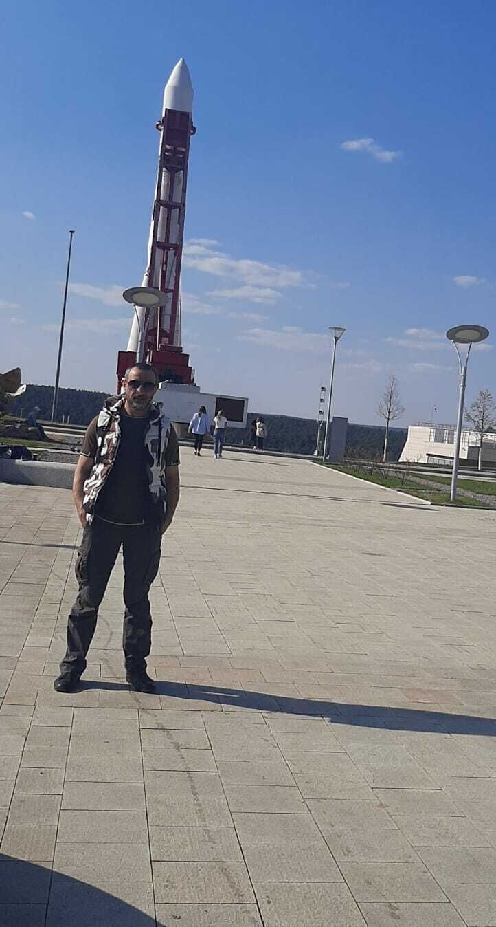  44012238  , 37 ,    