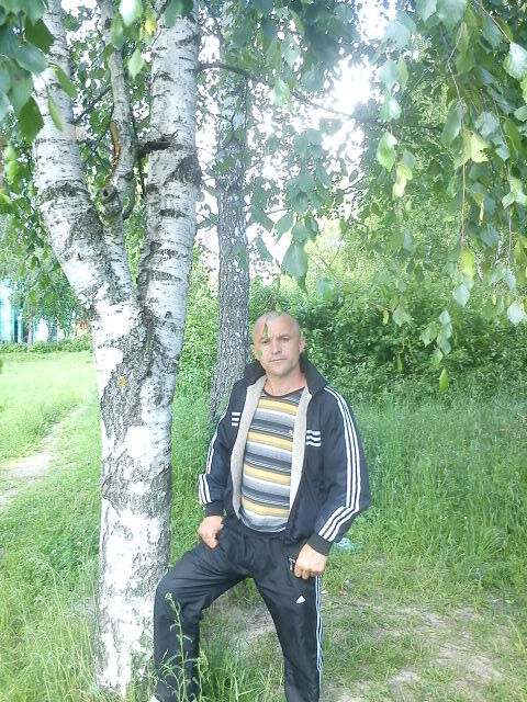  ,   VALENTIN, 45 ,  